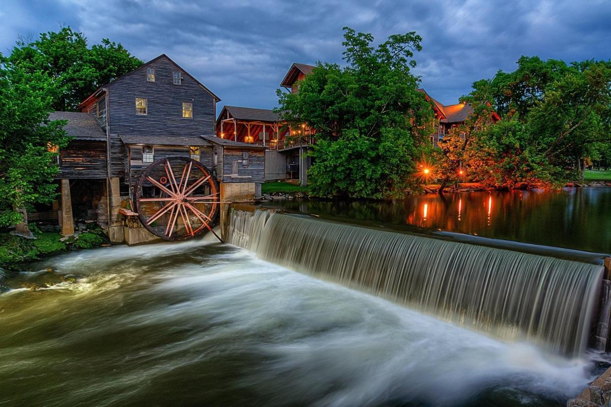 Bridgewood Cabin, Hot Tub, 1089 Of Free Attraction Tickets For Each Paid Day, Dollywood And More! Pigeon Forge Eksteriør billede