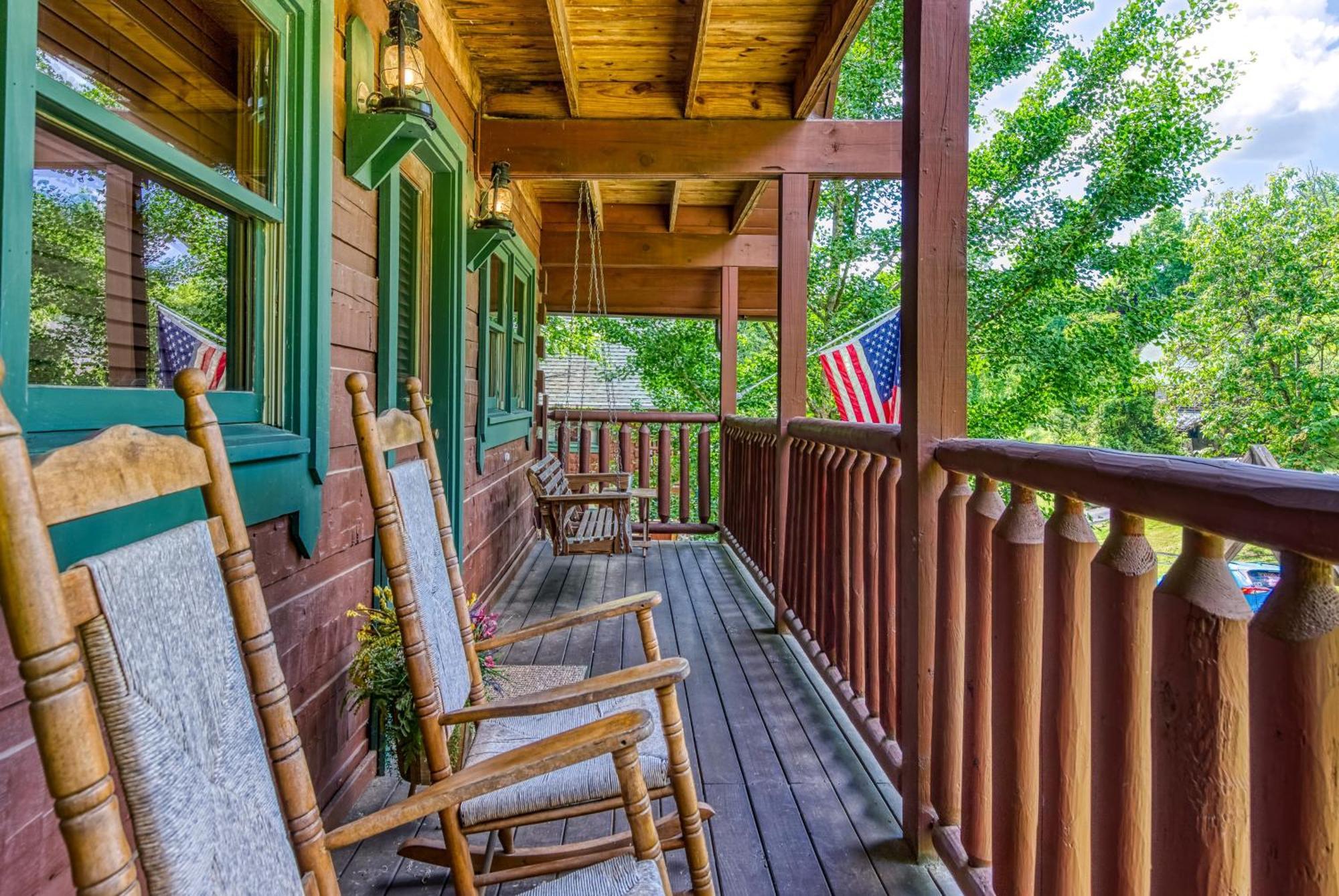 Bridgewood Cabin, Hot Tub, 1089 Of Free Attraction Tickets For Each Paid Day, Dollywood And More! Pigeon Forge Eksteriør billede