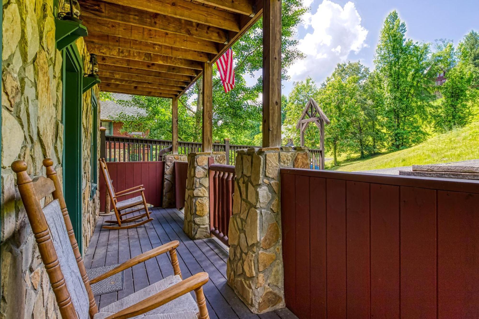 Bridgewood Cabin, Hot Tub, 1089 Of Free Attraction Tickets For Each Paid Day, Dollywood And More! Pigeon Forge Eksteriør billede